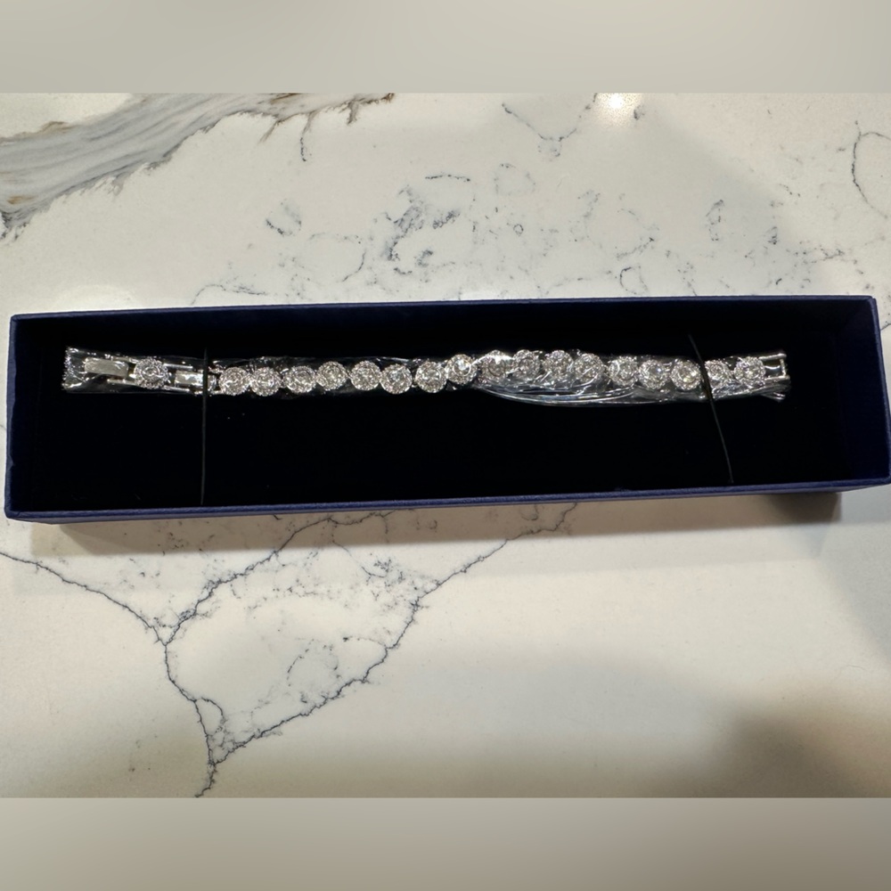 Swarovski Angelic Tennis bracelet - New - Picture 3 of 11